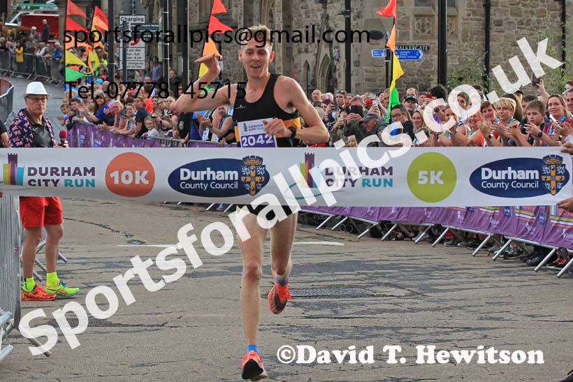 The Durham City Run 10k, 2022 Durham City Run 5k and 10k Road Races, Friday, july 15th, Photo: David T. Hewitson/Sports for All Pics